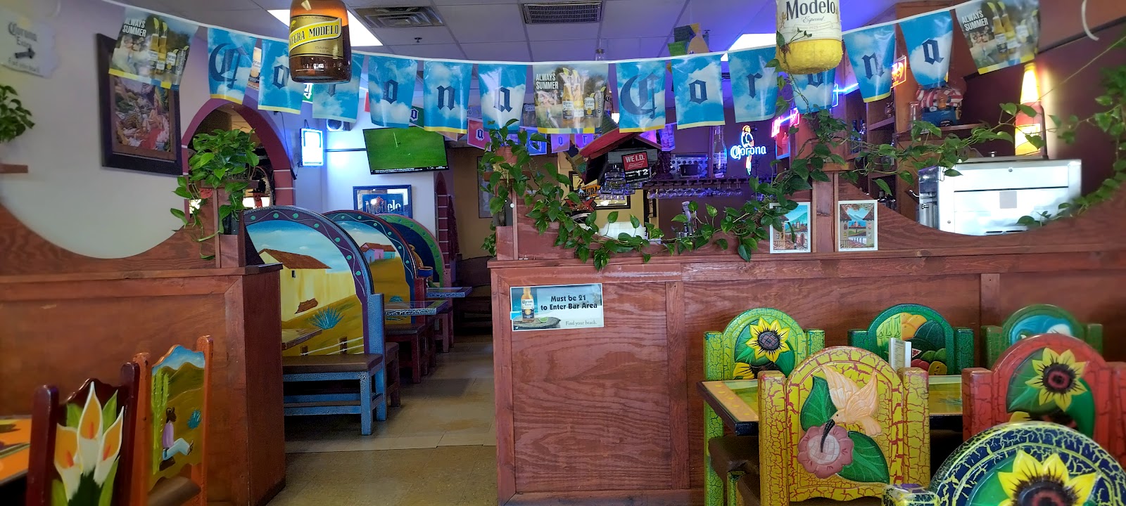 Mariachi Loco dishes